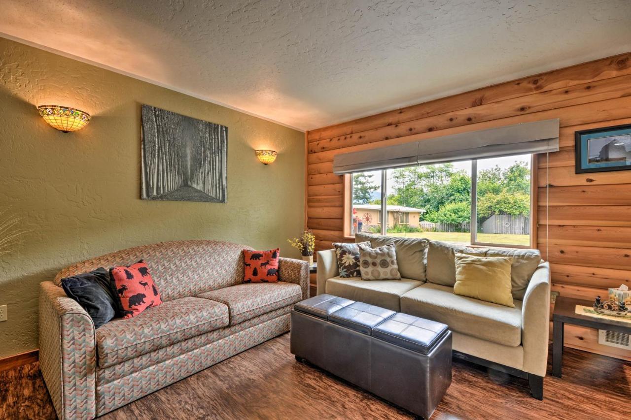 Gold Beach Apartment With Activities - 2 Mi To Ocean Bagian luar foto