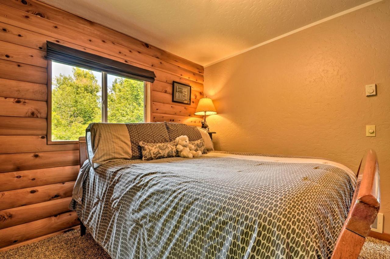 Gold Beach Apartment With Activities - 2 Mi To Ocean Bagian luar foto